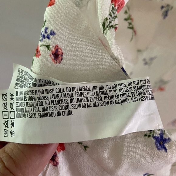 NWT Forever 21 Romper floral dress-like Small - Picture 7 of 8